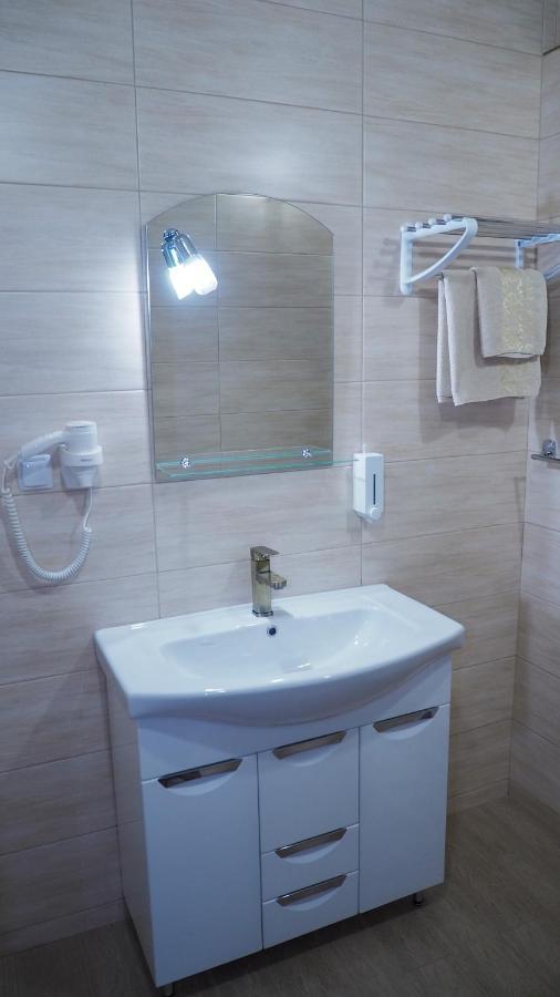 Hotel "Nizhyn" 外观 照片