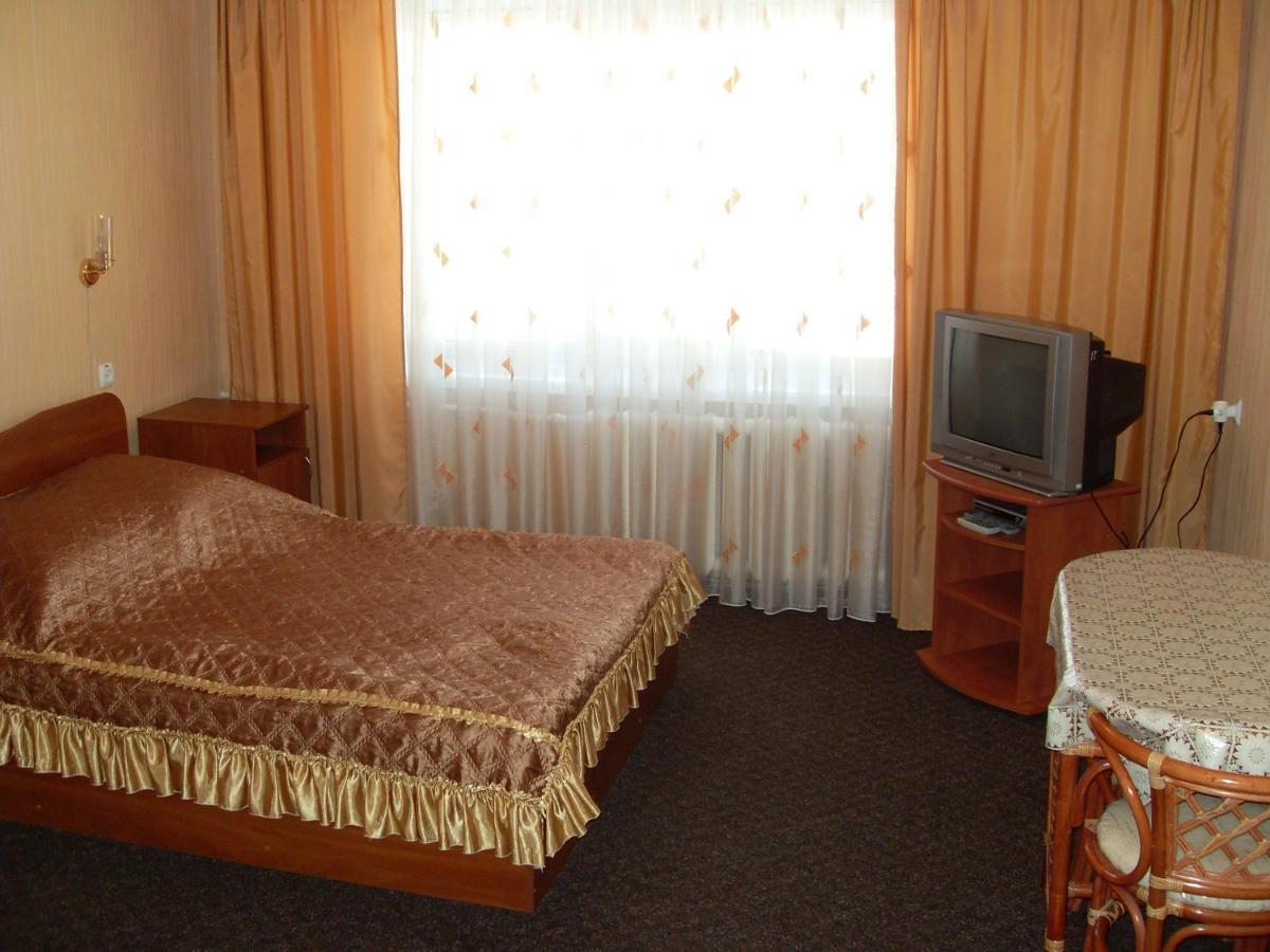 Hotel "Nizhyn" 外观 照片