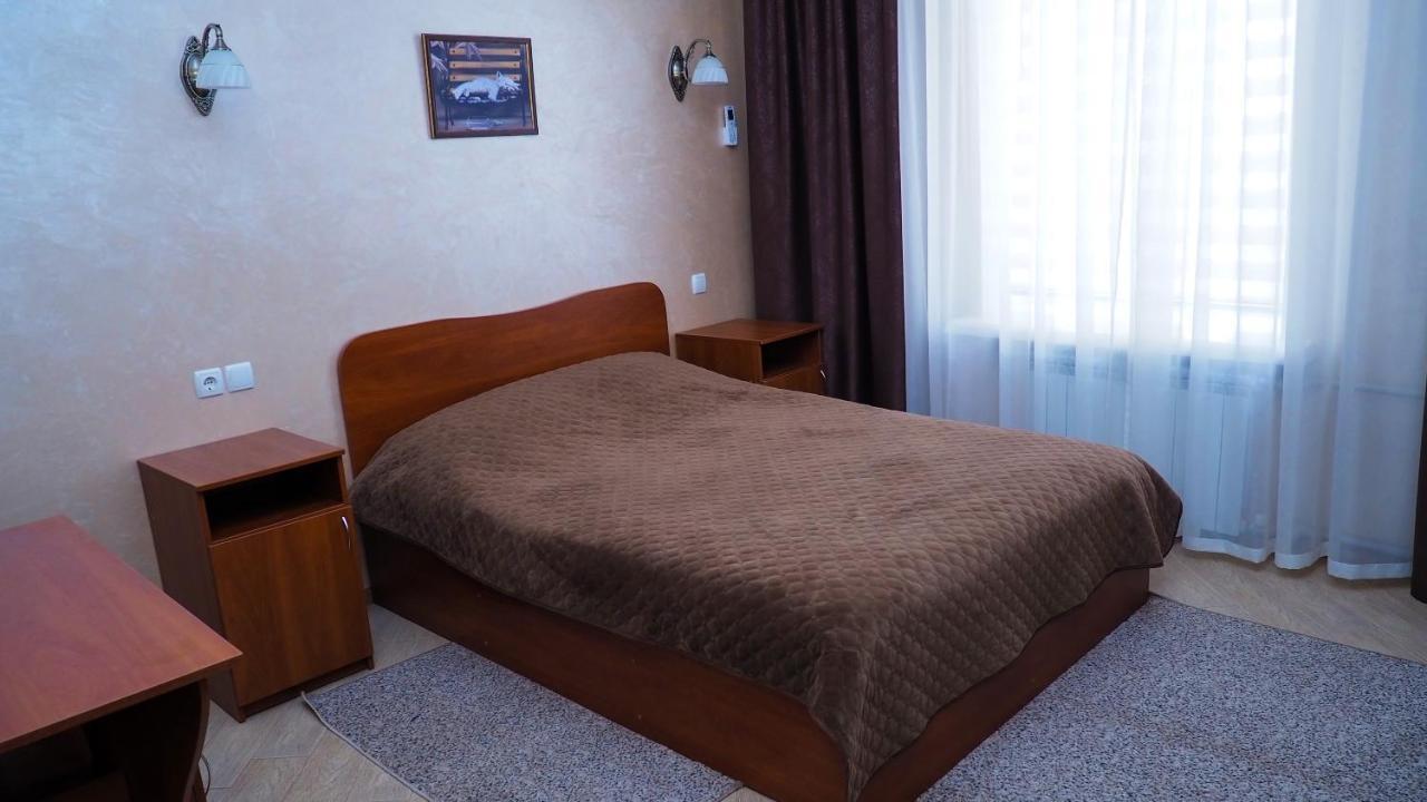 Hotel "Nizhyn" 外观 照片